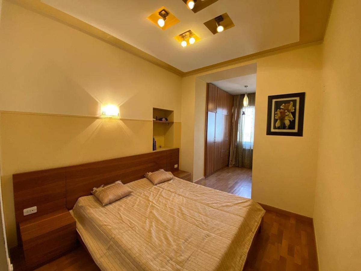 City Center Cute Flat 3 Rooms Yerevan Exterior photo